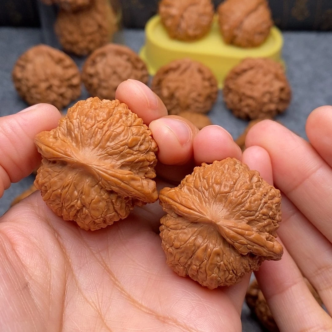 文玩核桃把件血麒麟39全品