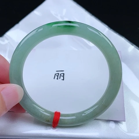 翡翠手镯（圆镯）未镶嵌6号手镯