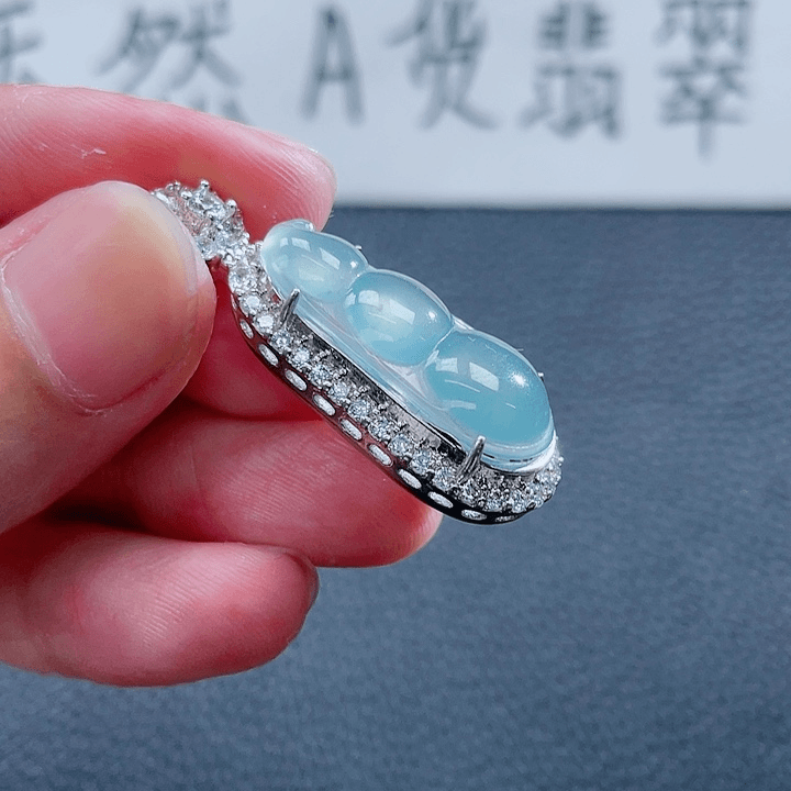 翡翠颈饰未镶嵌999999999