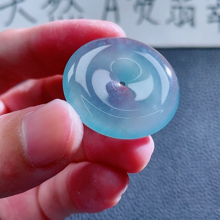 翡翠颈饰未镶嵌999999999