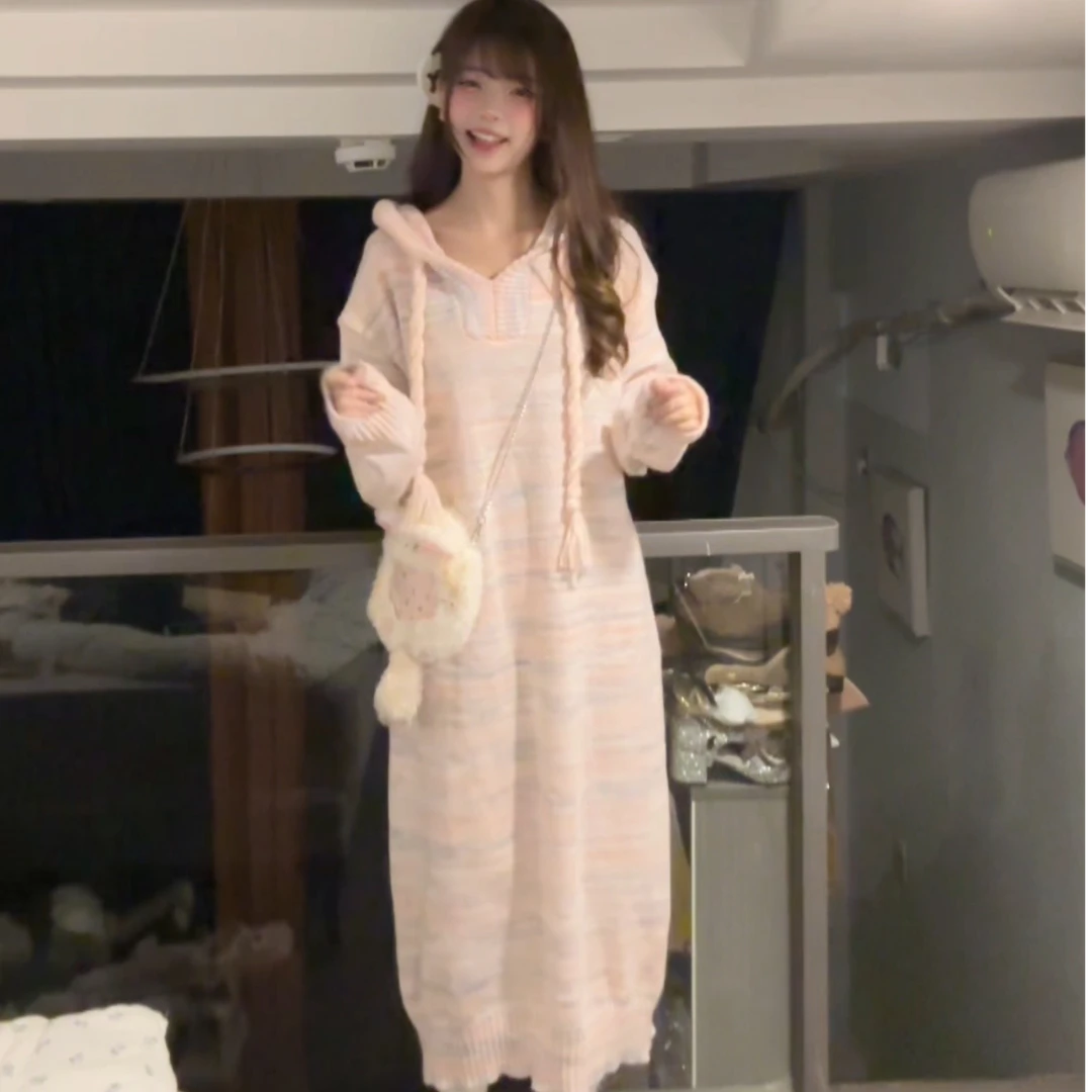 小鸟自制多巴胺穿搭宽松针织毛衣裙女秋冬2024新款洋气连帽连衣裙