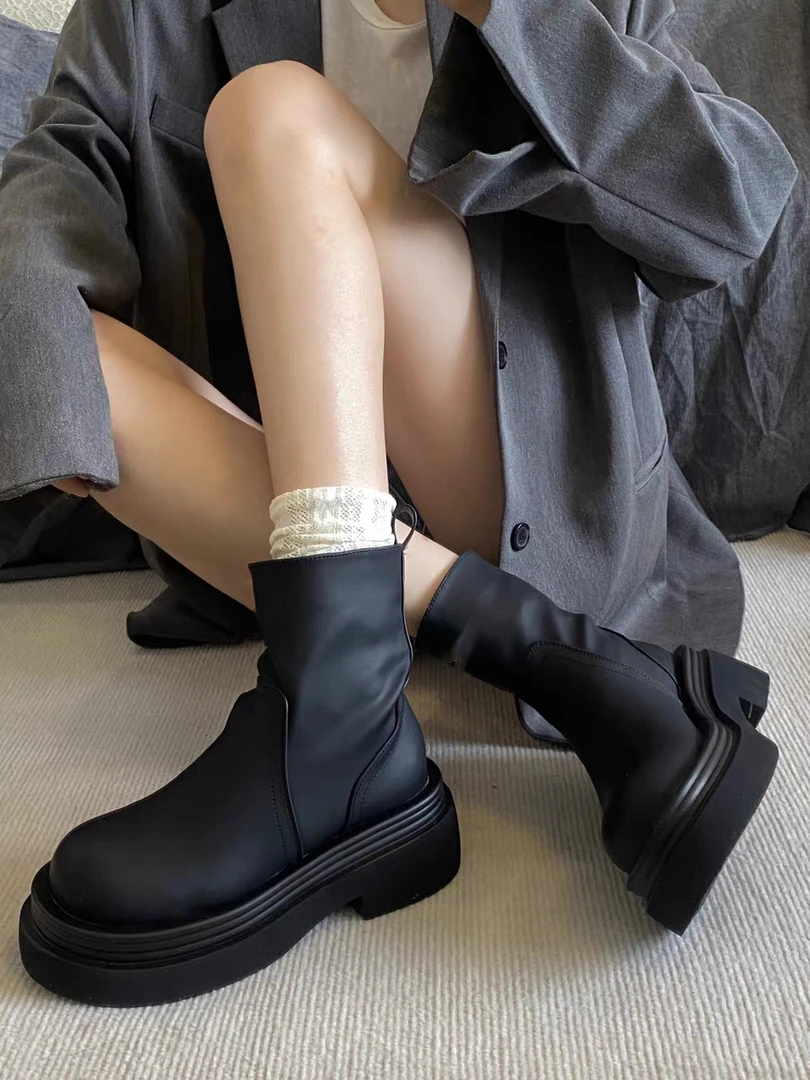 56280新款英伦风厚底字母内增高瘦瘦靴
