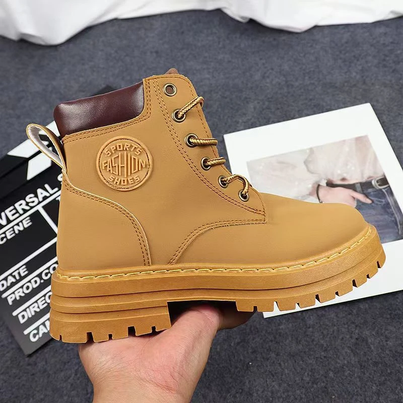 马丁靴情侣款ins英伦风复古工装女靴夏季新款短靴厚底显高大黄靴