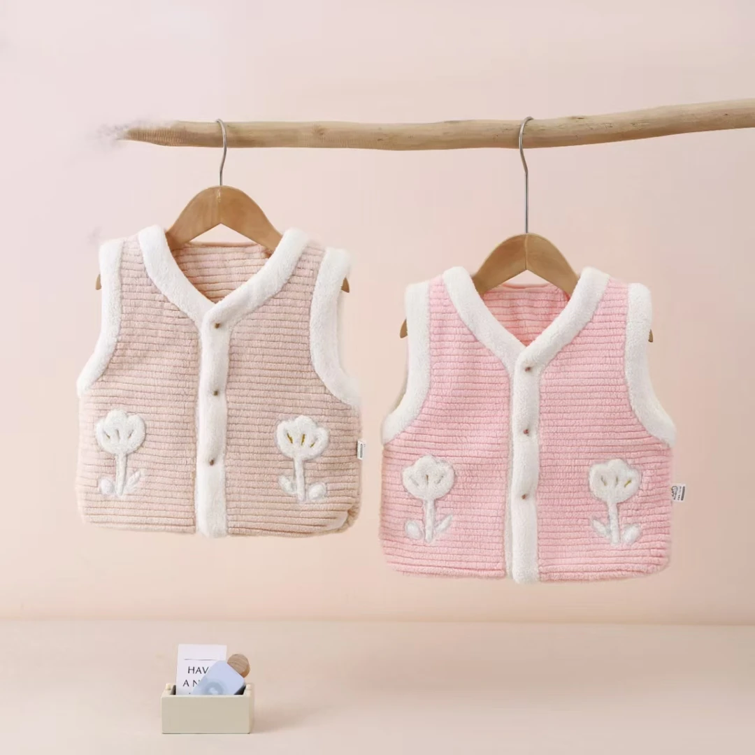 婴儿秋季衣服新生女超萌公主满月洋气宝宝外出马甲