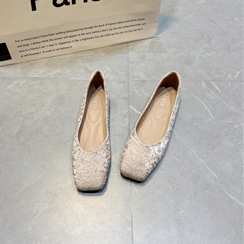 法式方头瓢鞋软底浅口单鞋女2024春夏季新款百搭瓢鞋温柔风平底鞋