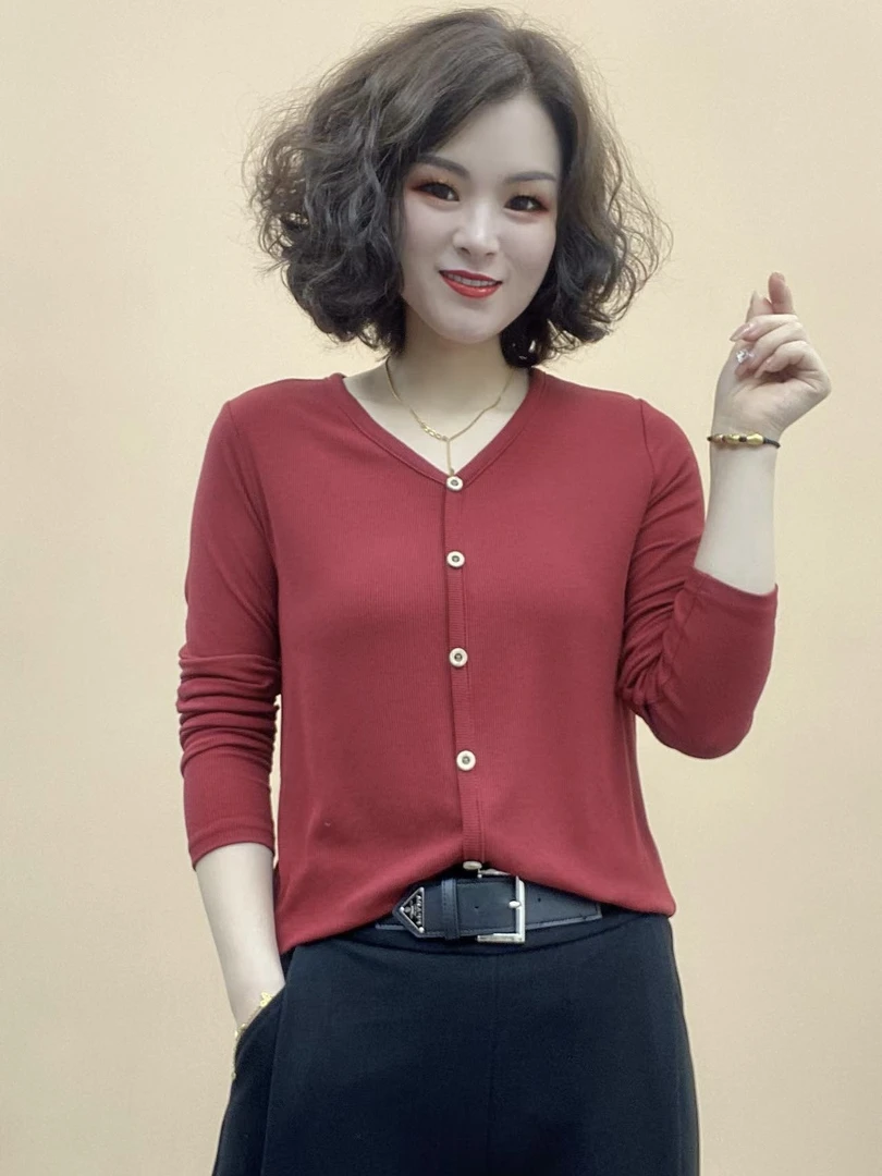 2024早春新款休闲时尚百搭显瘦修身气质纯色V领女士纽扣长袖上衣