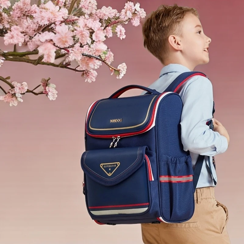 巴布豆新款书包小学生1-3-45-6年级男童女童轻便时尚立体双肩包