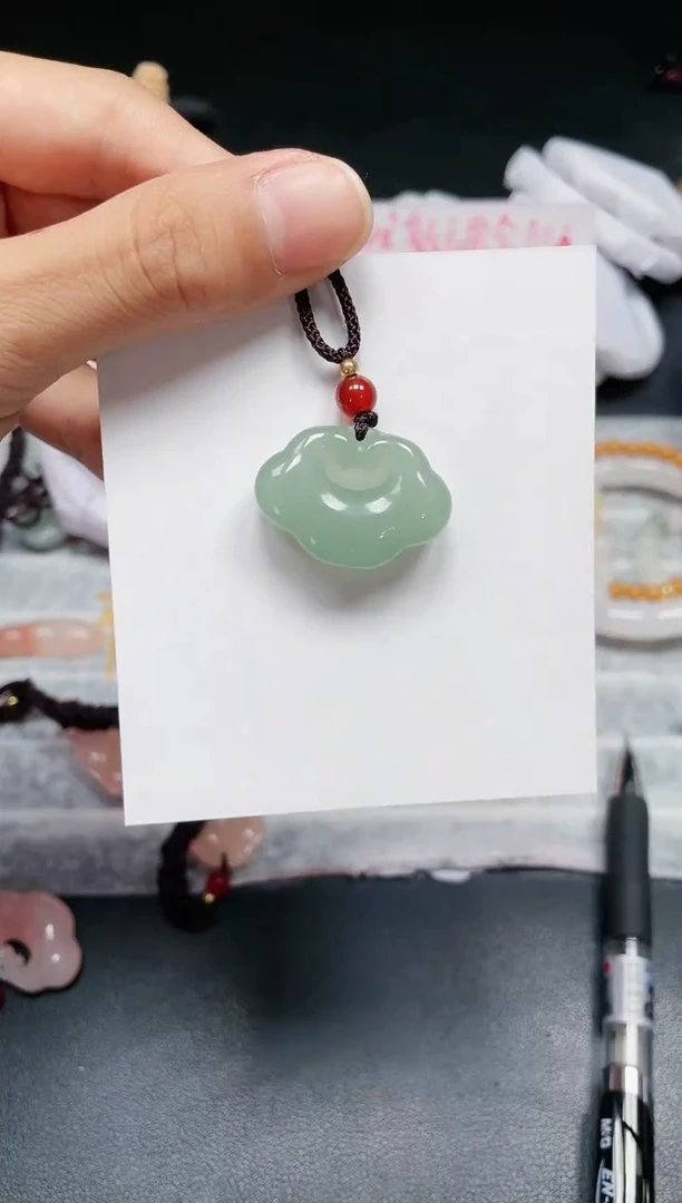 【闪购商品】石英质玉吊坠未镶嵌东陵宝宝锁