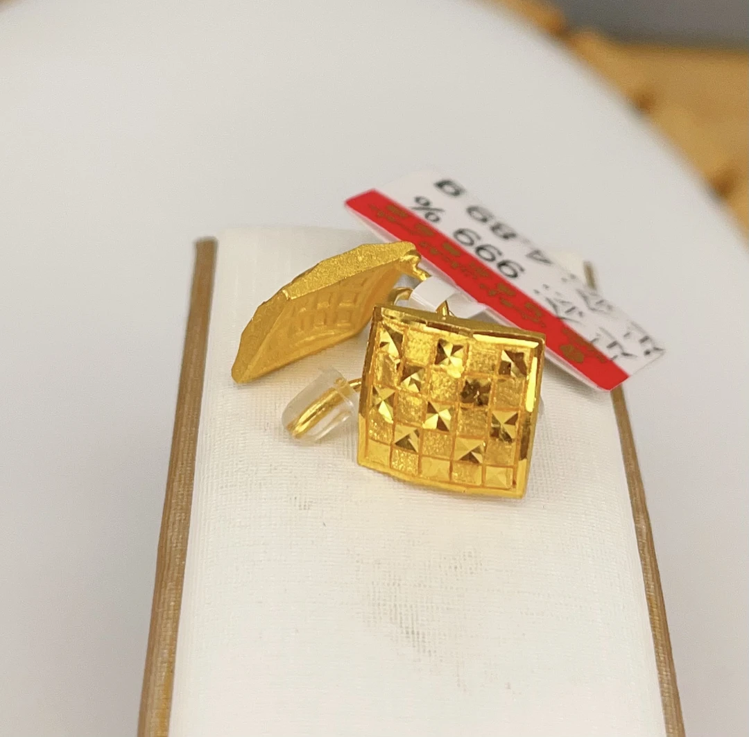 足金耳环4.89克（福利价一克640元）
