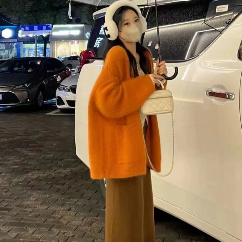 韩系慵懒风浣熊绒针织开衫2024秋冬新款高级感复古软糯毛衣外套女