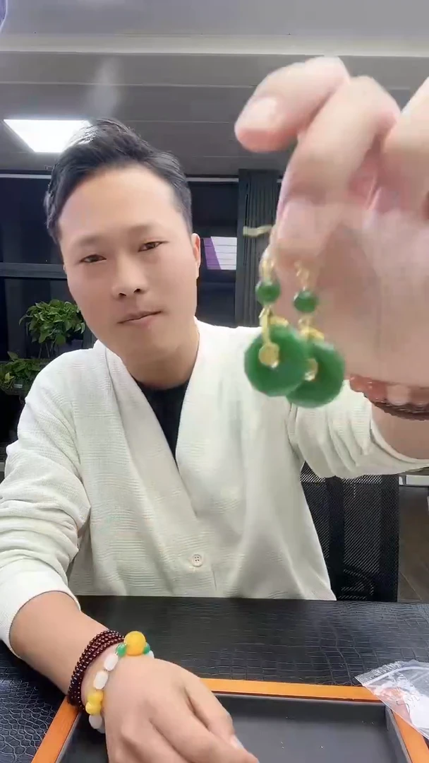 【闪购商品】紫晶耳饰银S925镶嵌k11