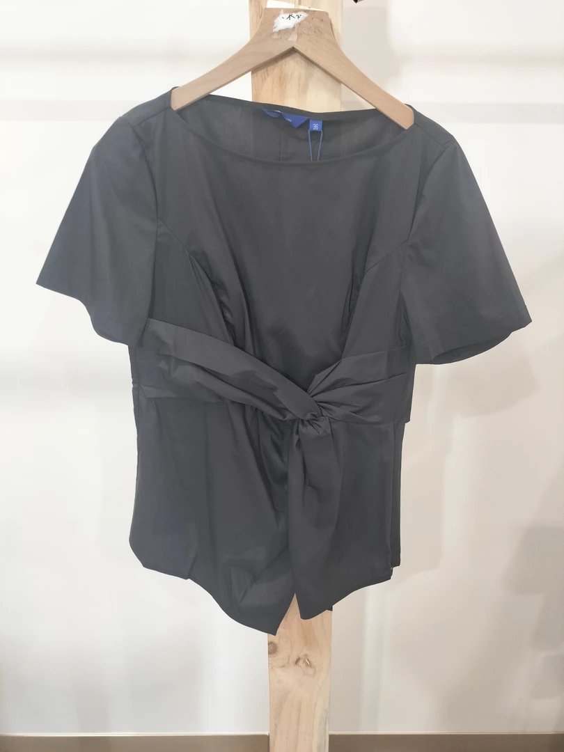 4864-亚美夏季时尚简约洋气百搭上衣