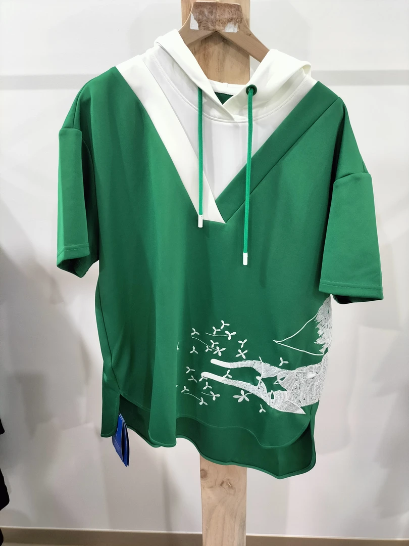 5565-亚美新款时尚百搭宽松刺绣连帽上衣