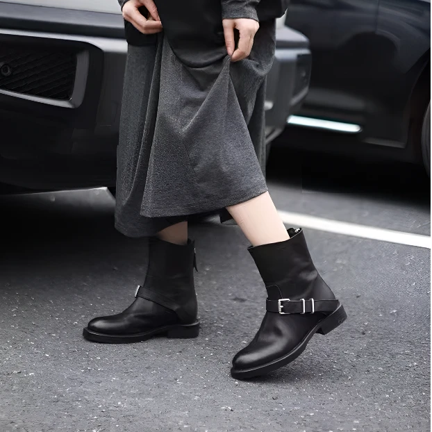 yu短靴时尚百搭时装秋冬秋冬瘦瘦靴韩版黑色英伦风