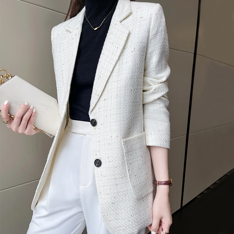 韩版小西装外套女休闲新款春秋季时尚轻奢西服上衣显瘦修身设计感