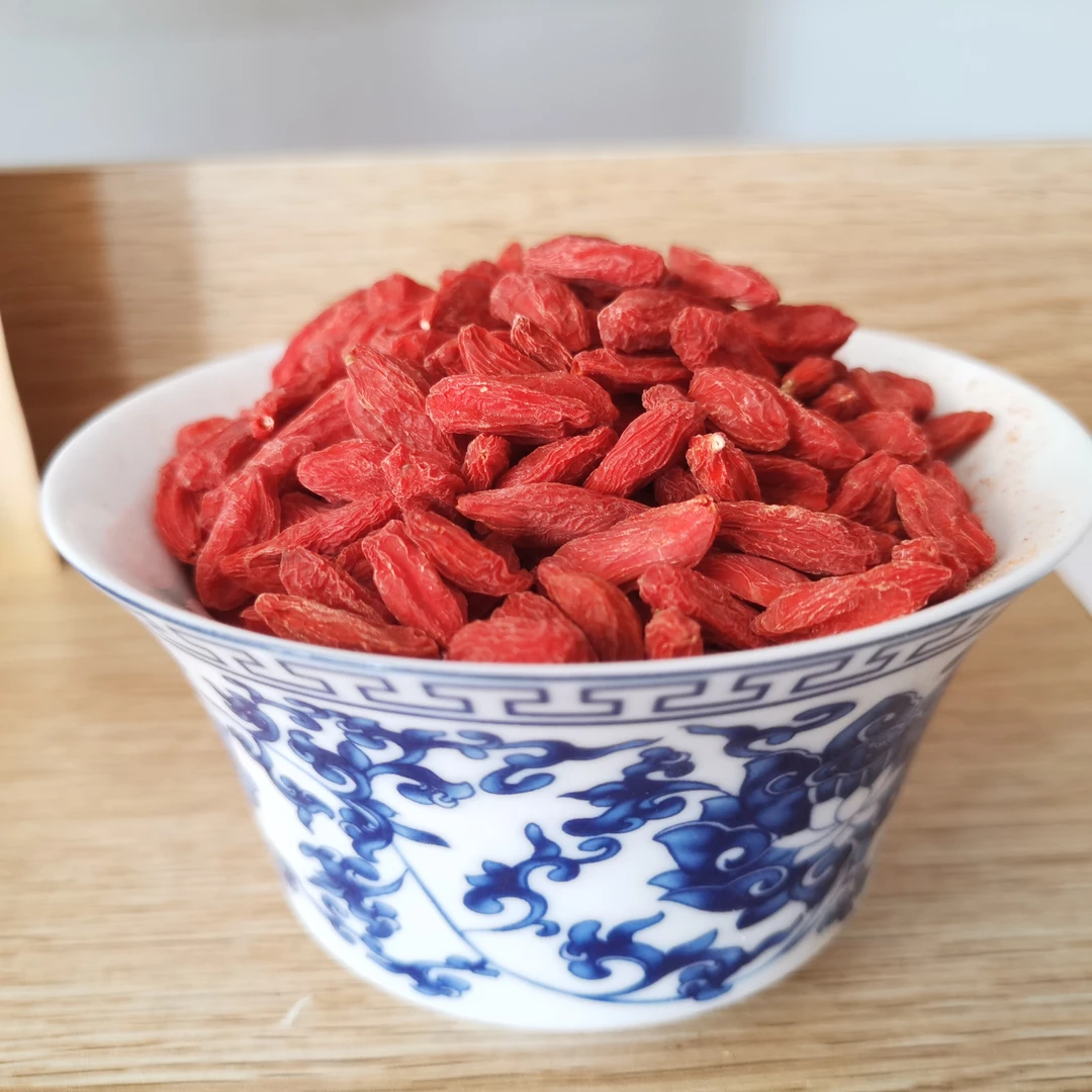 组合装款枸杞自然晾晒