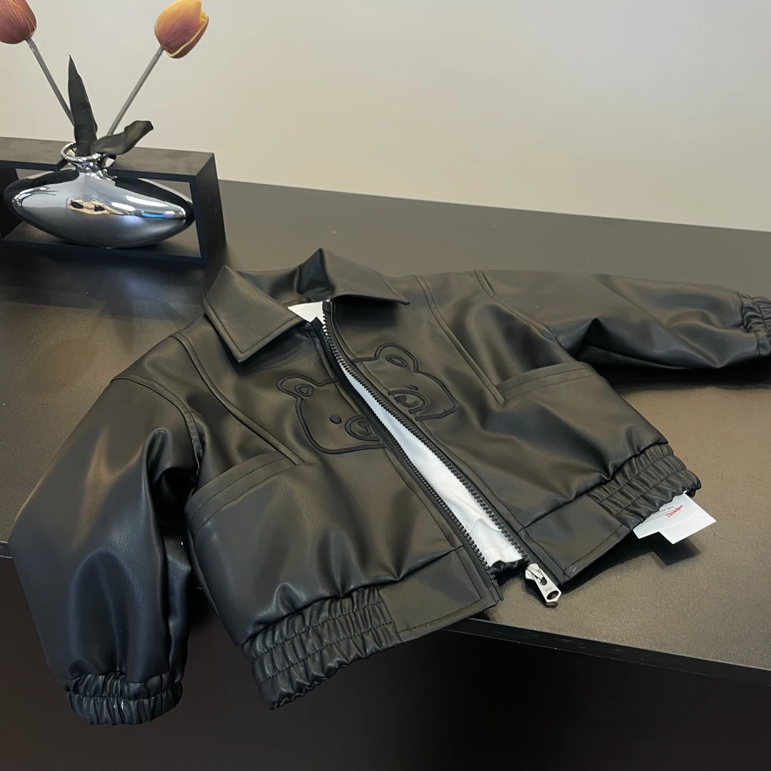 男童夹克2024新款春秋儿童洋气休闲小熊皮外套男孩新款酷帅皮上衣