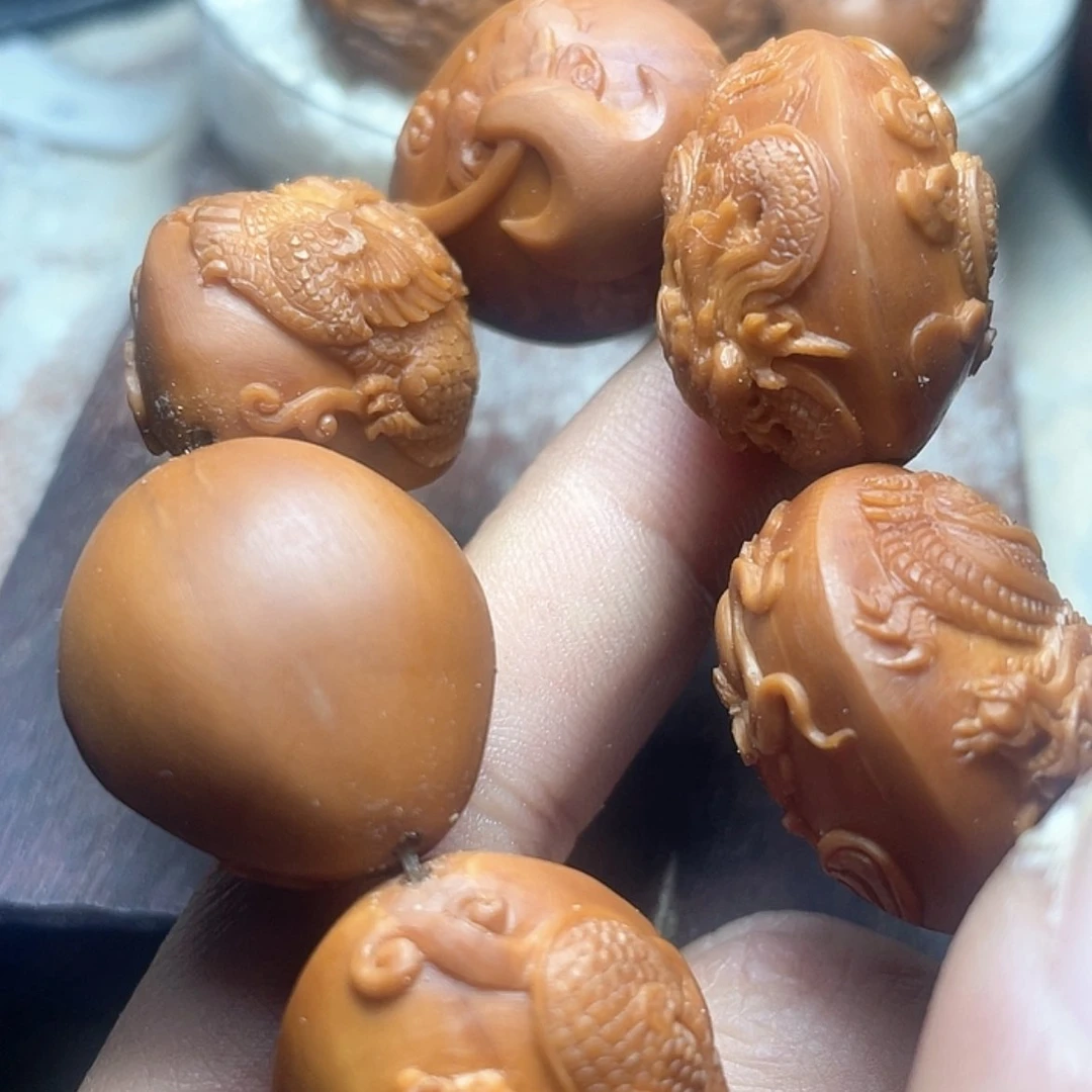 【闪购商品】橄榄核核雕吃***