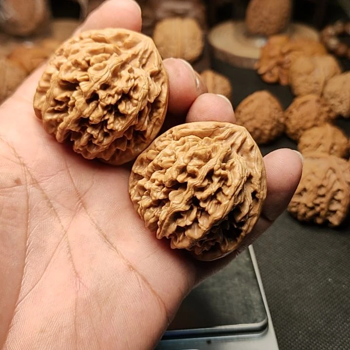 【闪购商品】文玩核桃把件文**手