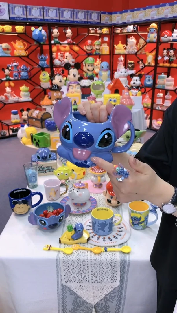 【闪购商品】1@@吐舌头史迪仔杯子