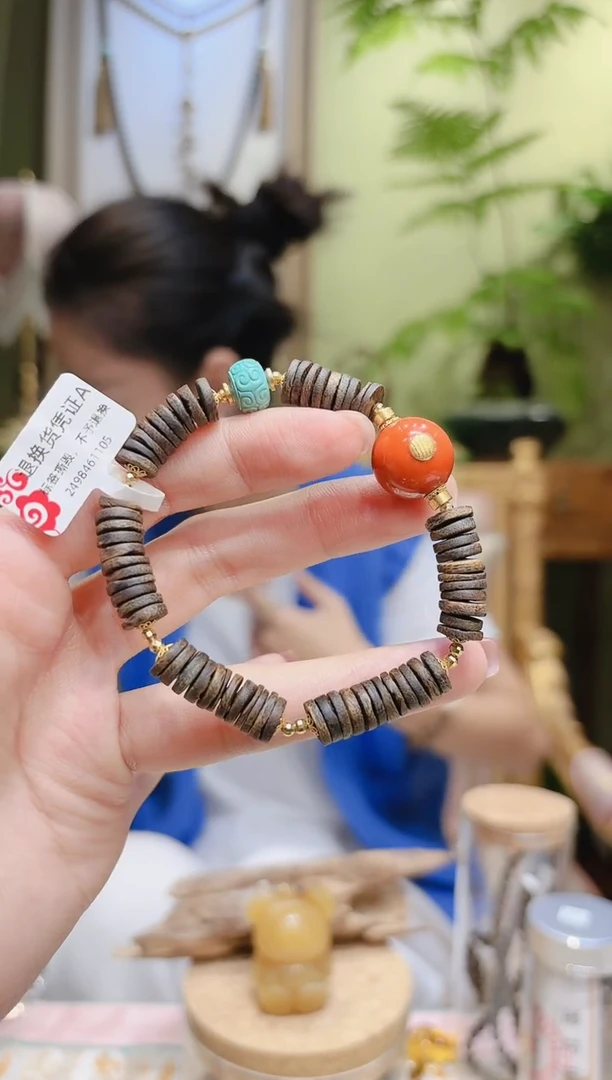 【闪购商品】沉香手串南红顶珠盘缠珠沉香手串