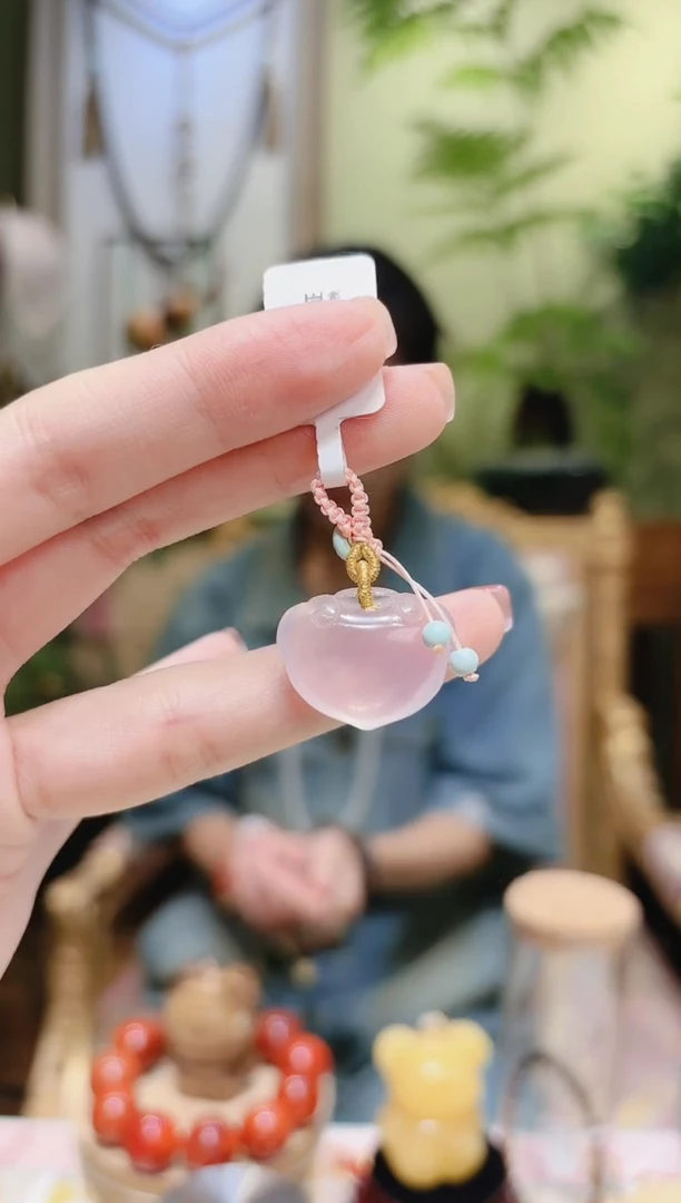 【闪购商品】水晶挂件未镶嵌粉晶如意锁挂件