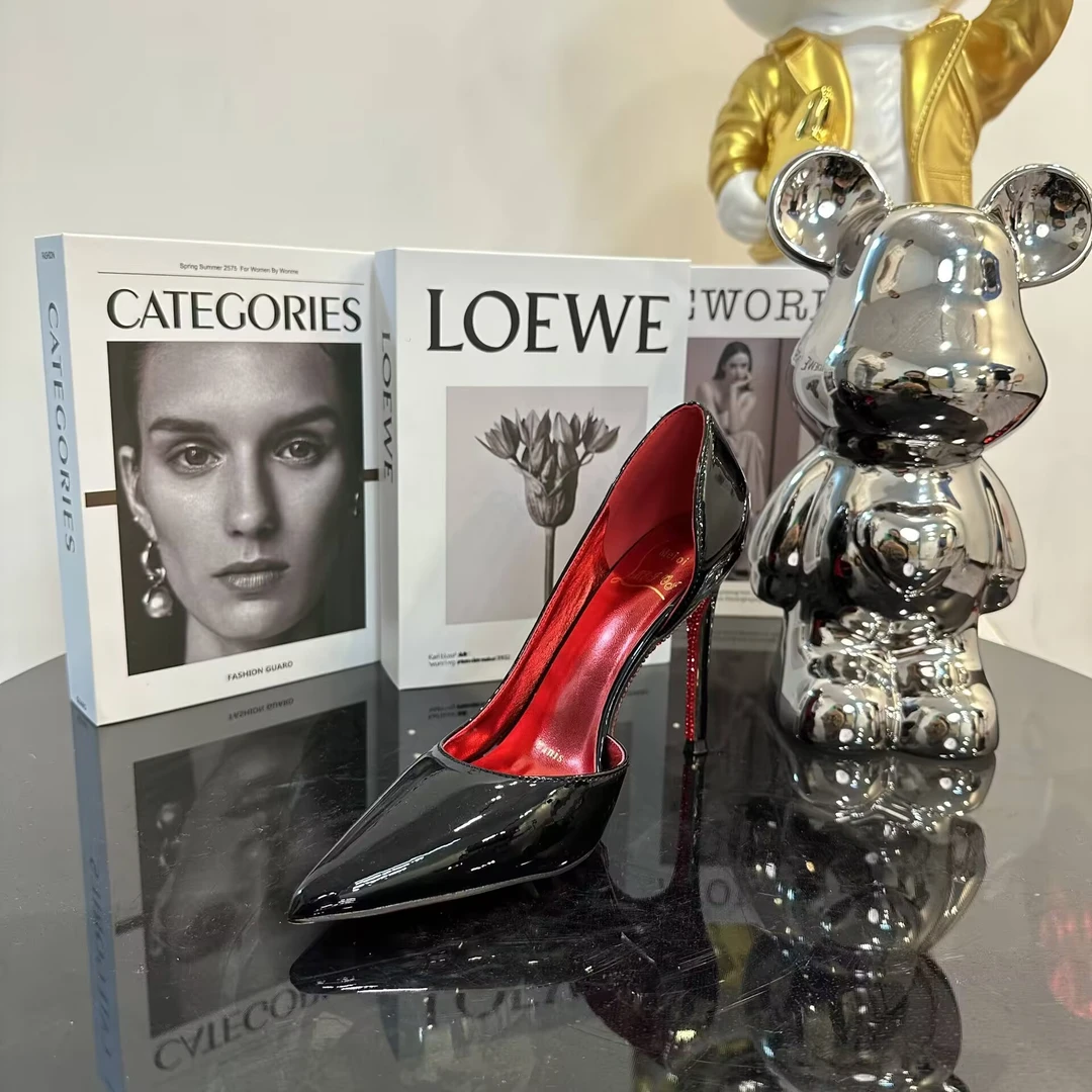 【HMYu】红底带钻浅口高跟鞋细跟黑色侧空水钻气质名媛裸色百搭时尚