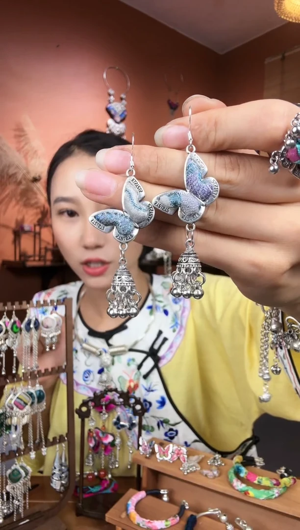 【闪购商品】刺绣纯手工耳环名族风