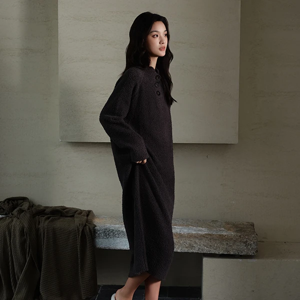 新款女士秋冬季保暖半边绒休闲宽松过膝家居服简约高级感中长款