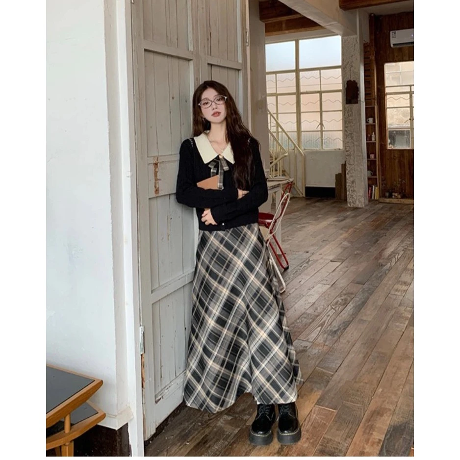 大码胖mm学院风套装撞色娃娃领针织衫早秋格纹A字半身裙两件套A