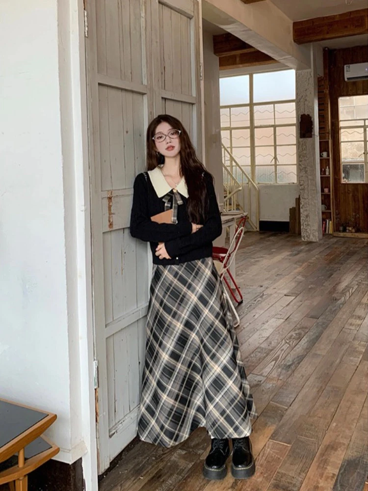 大码胖mm学院风套装撞色娃娃领针织衫格纹A字半身裙两件套G