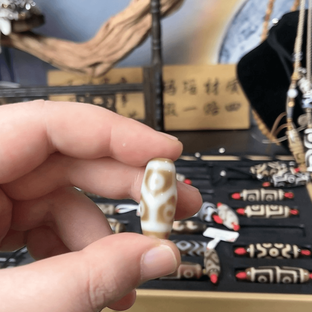 【闪购商品】玛瑙/玉髓颈饰未镶嵌三***道