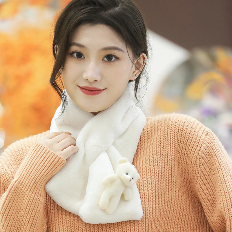2023秋冬季新款小熊围巾少女百搭毛绒加厚保暖可爱网红纯色围脖女