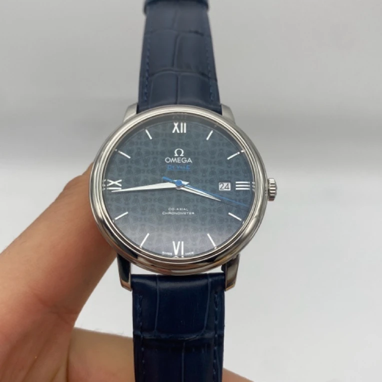 99新 Omega/欧米茄 欧米茄碟飞系列 表径：39.5mm 公价：28500