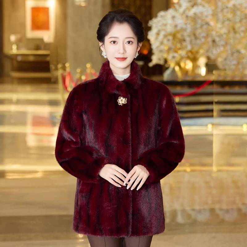 妈妈冬季时髦上衣新款60岁70中老年女士秋冬保暖洋气衣服高贵大衣