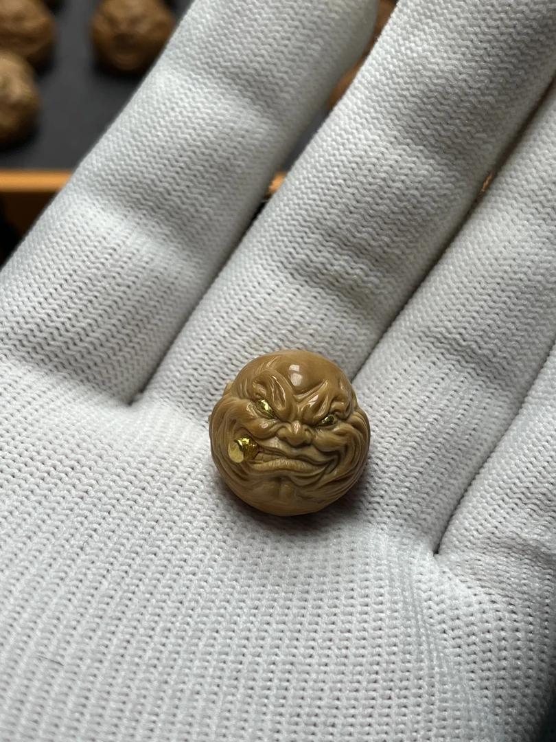 猴头单颗雕刻无相烟鬼配饰