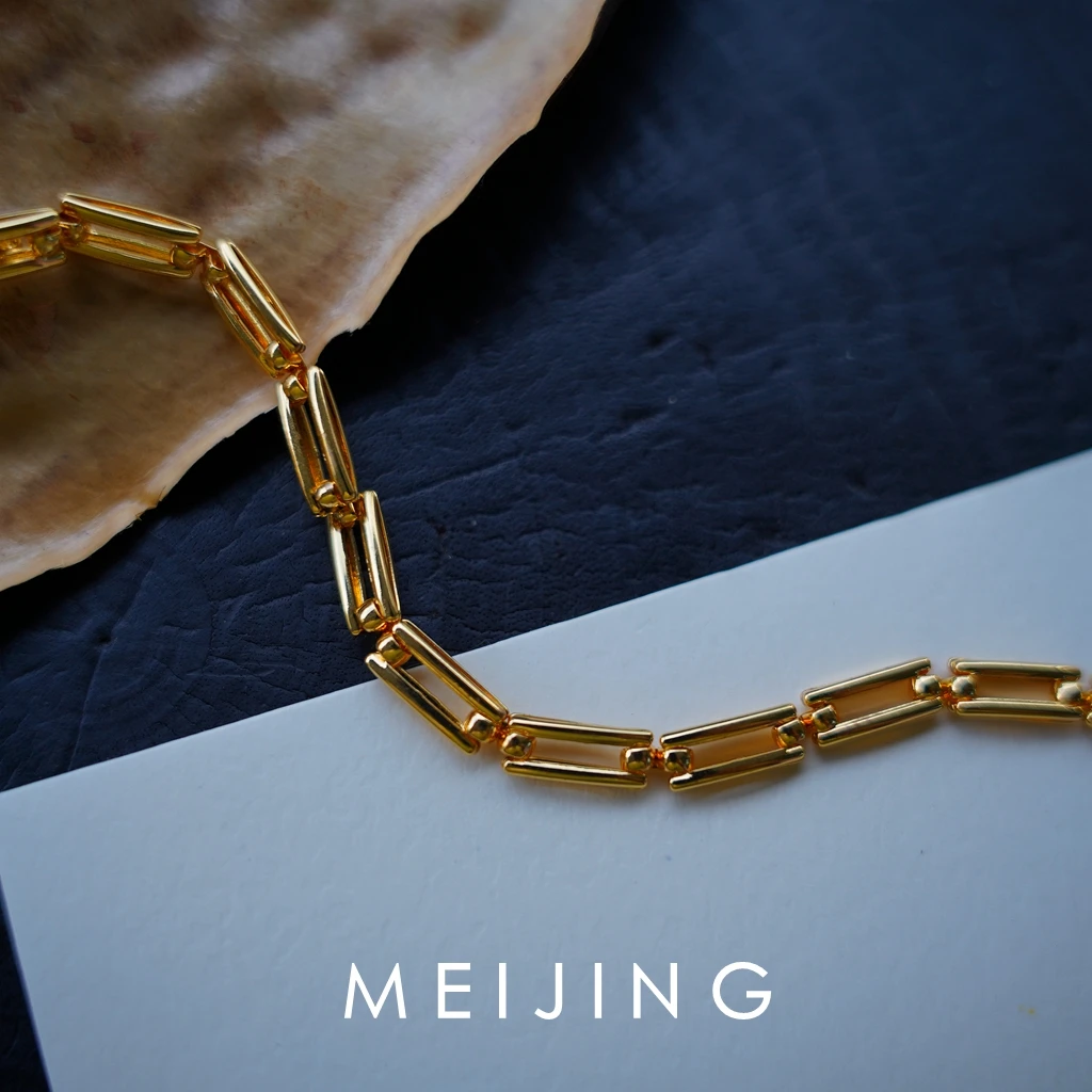 铜合金手链 【独有千秋】气质简约时尚百搭扭花方格空托手链