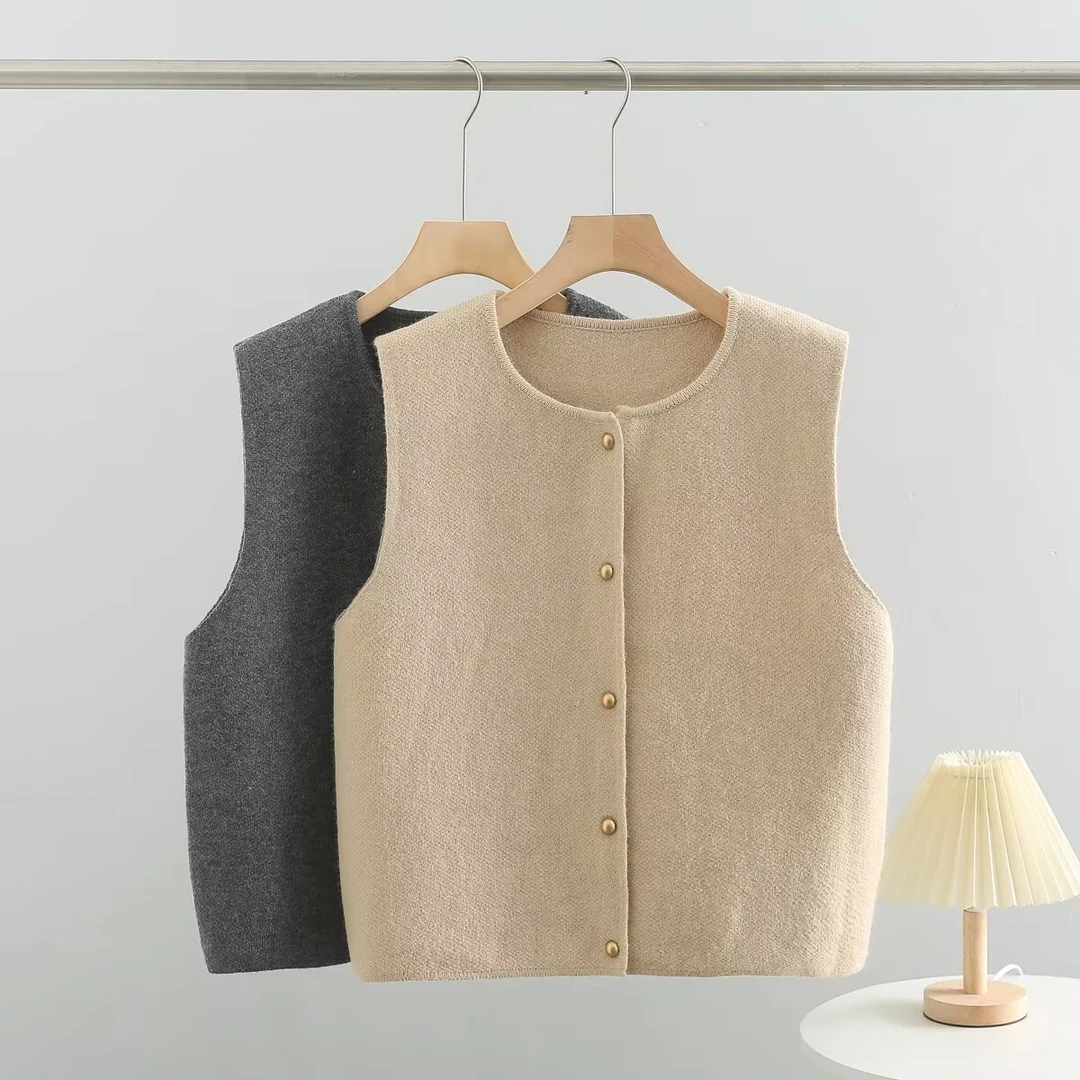 2025胖mm大码秋季新款百搭减龄显瘦休闲大码针织马甲百搭背心