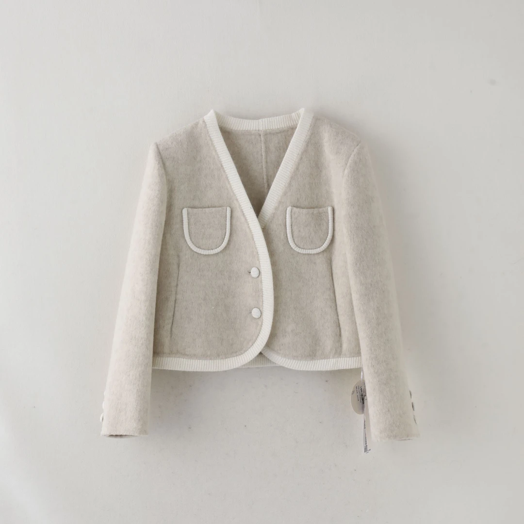 果果短款女修身型毛呢外套老钱风-OXJG065