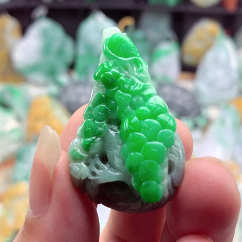 【闪购商品】翡翠吊坠(不含链)未镶嵌