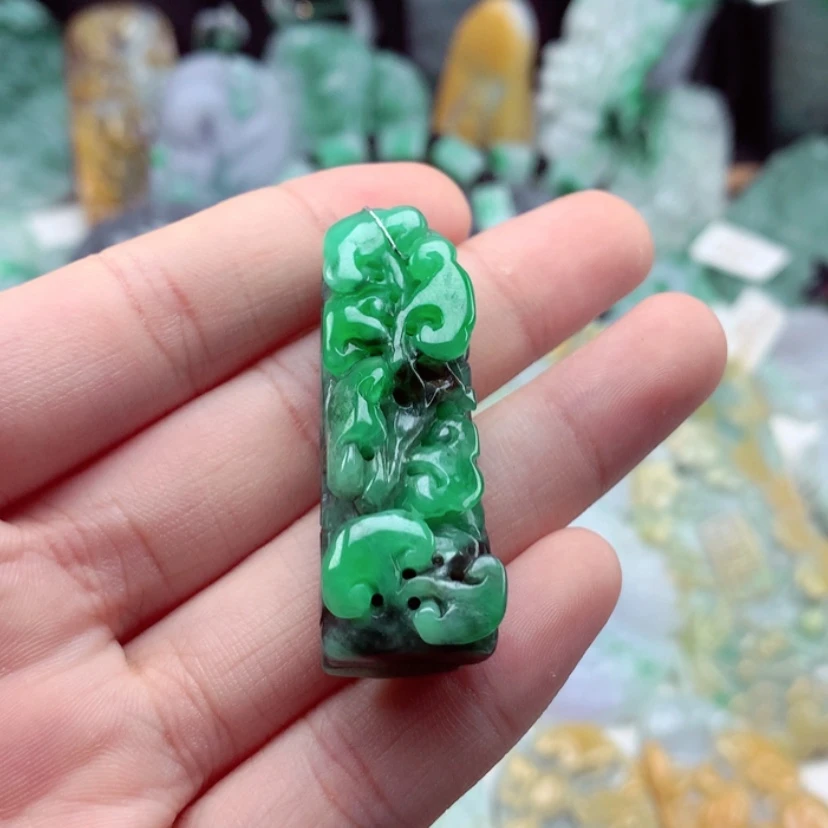 【闪购商品】翡翠吊坠(不含链)未镶嵌