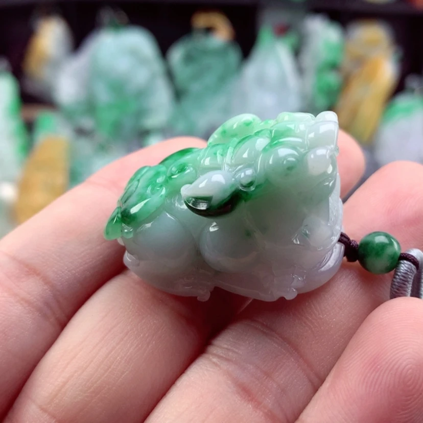 【闪购商品】翡翠吊坠(不含链)未镶嵌