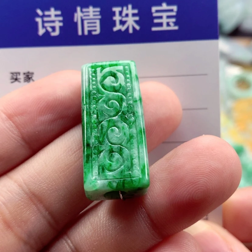 【闪购商品】翡翠颈饰未镶嵌