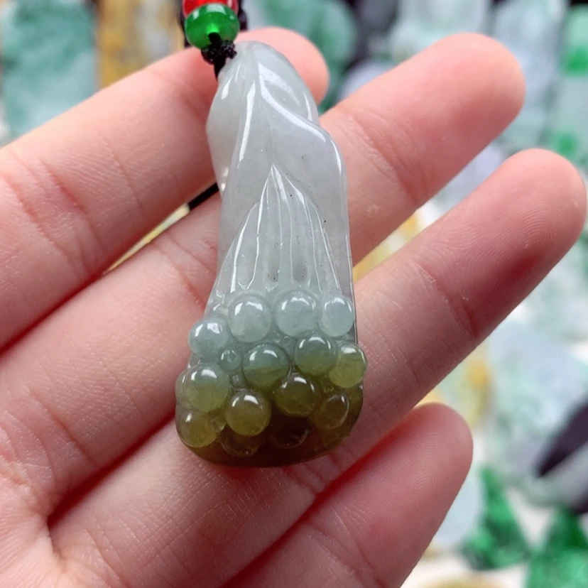 【闪购商品】翡翠吊坠(不含链)未镶嵌