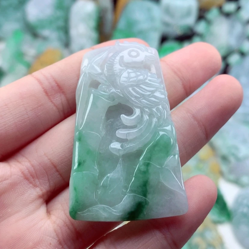 【闪购商品】翡翠吊坠(不含链)未镶嵌