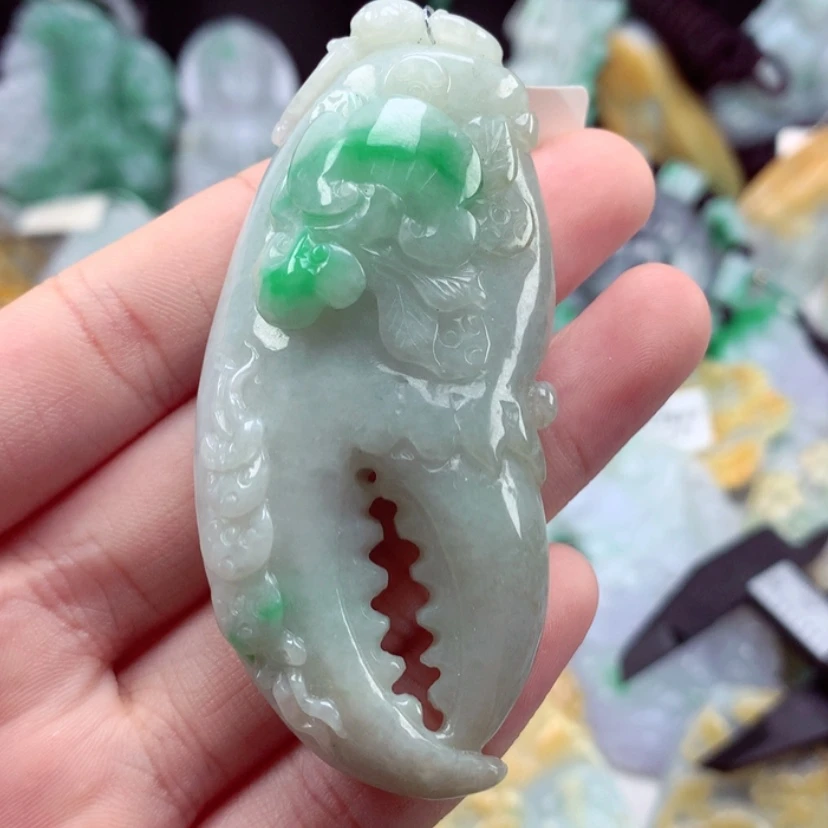 【闪购商品】翡翠吊坠(不含链)未镶嵌