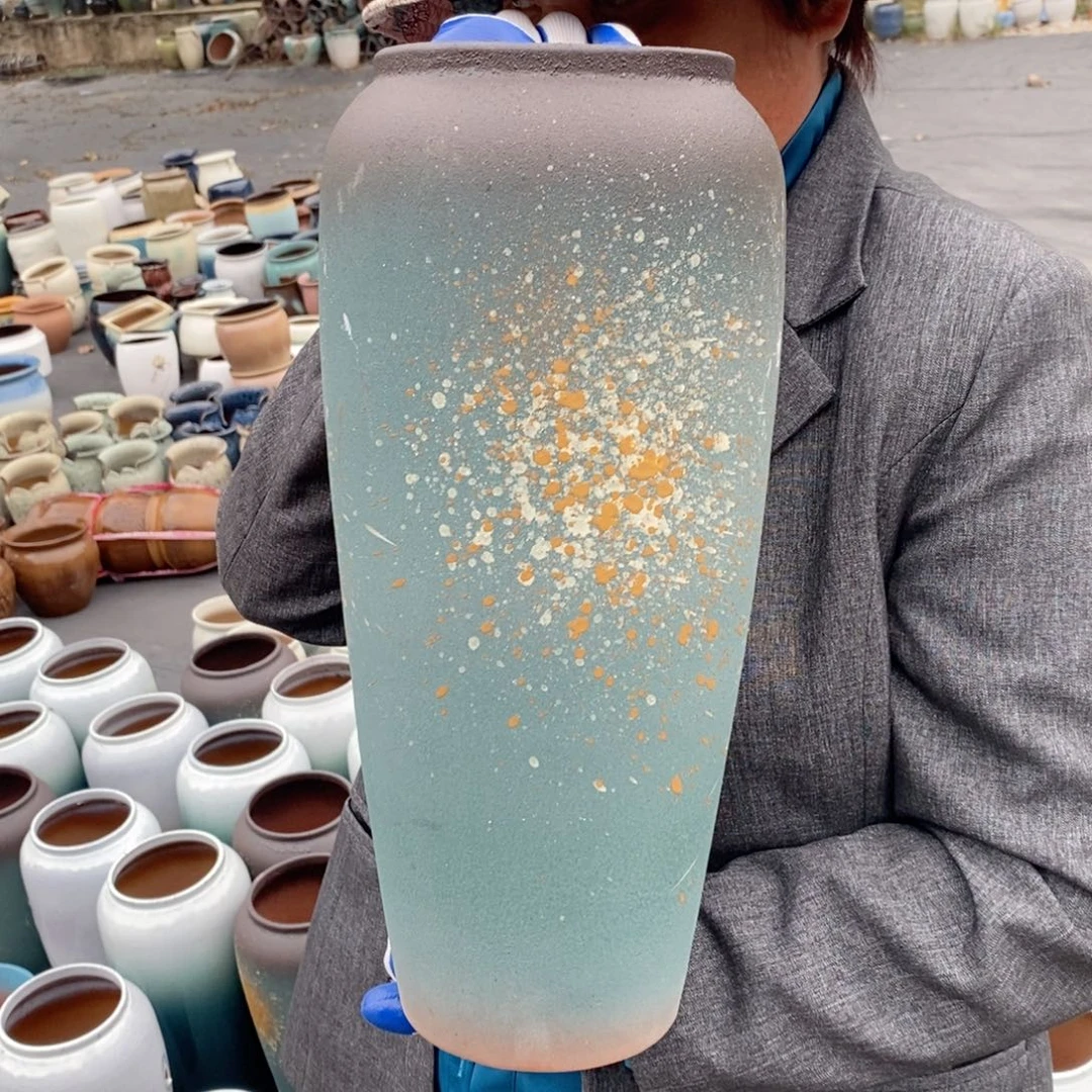 红陶20CM（含）-50CM（不含）口14高41瑕疵底裂