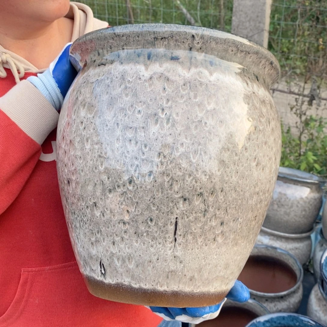 红陶20CM（含）-50CM（不含）口27高30瑕疵