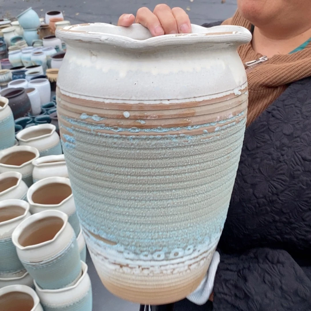 红陶20CM（含）-50CM（不含）口20高31瑕疵