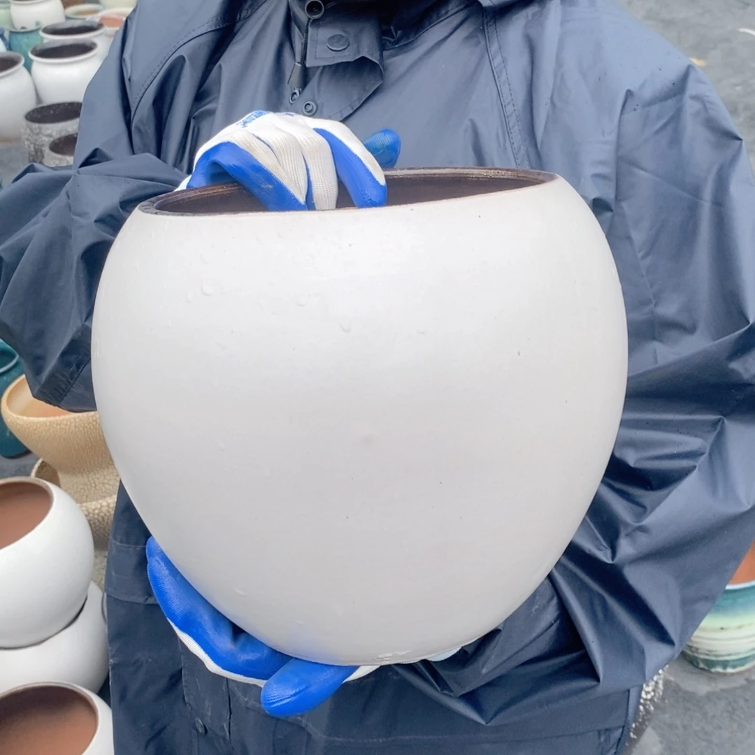 红陶20CM（含）-50CM（不含）口20高22瑕疵